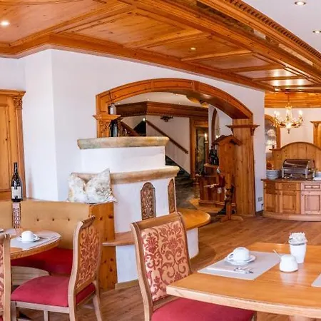 Hotel-restaurant Kreuzberghof Tagungs- Und Veranstaltungshotel 티에펜바흐