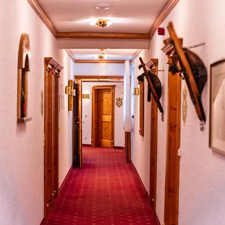 Hotel-restaurant Kreuzberghof Tagungs- Und Veranstaltungshotel Tiefenbach (Heilbronn)