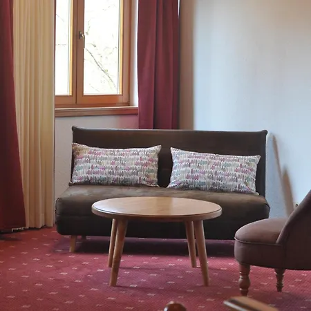 Hotel-restaurant Kreuzberghof Tagungs- Und Veranstaltungshotel 4* Tiefenbach (Heilbronn)