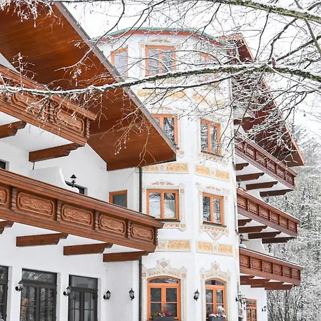 Hotel Hotel-restaurant Kreuzberghof Tagungs- Und Veranstaltungshotel 4*