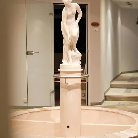 Hotel-restaurant Kreuzberghof Tagungs- Und Veranstaltungshotel Hotel 4*