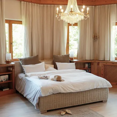 Hotel-restaurant Kreuzberghof Tagungs- Und Veranstaltungshotel Hotel