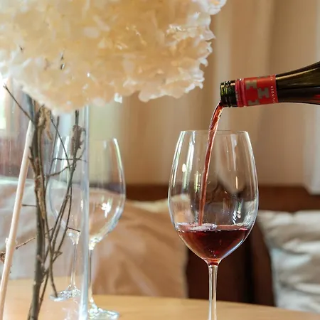 Hotel Hotel-restaurant Kreuzberghof Tagungs- Und Veranstaltungshotel Tiefenbach (Heilbronn)