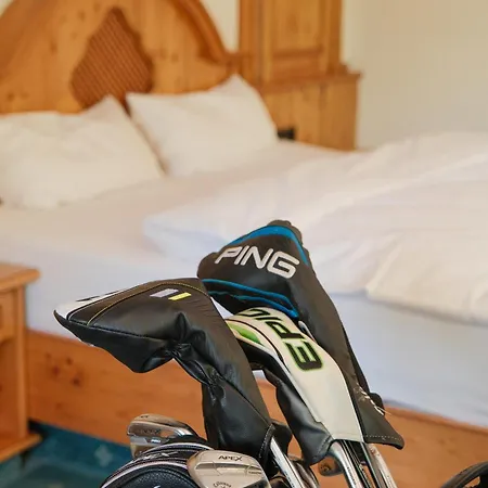 Hotel Hotel-restaurant Kreuzberghof Tagungs- Und Veranstaltungshotel 4*