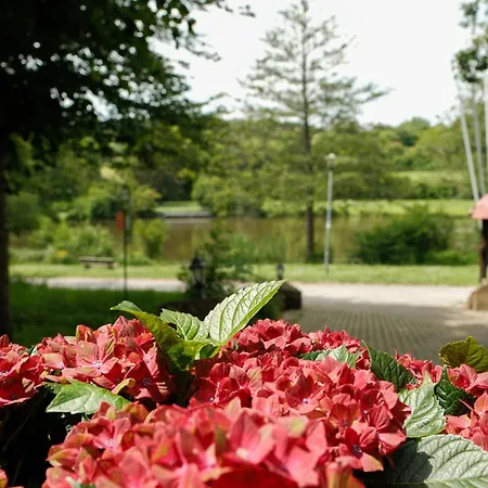 Hotel-restaurant Kreuzberghof Tagungs- Und Veranstaltungshotel Tiefenbach (Heilbronn)