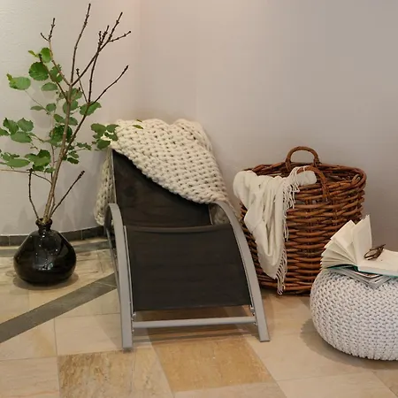 Hotel-restaurant Kreuzberghof Tagungs- Und Veranstaltungshotel Hotel 4*