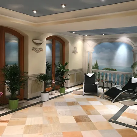 Hotel Hotel-restaurant Kreuzberghof Tagungs- Und Veranstaltungshotel