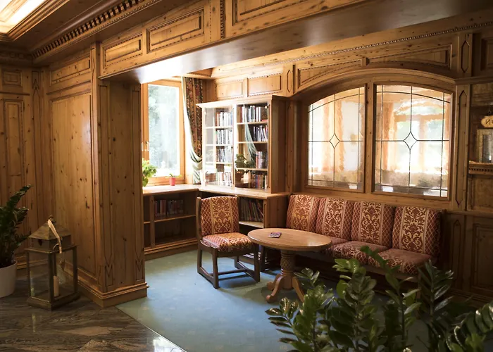 Hotel Hotel-restaurant Kreuzberghof Tagungs- Und Veranstaltungshotel